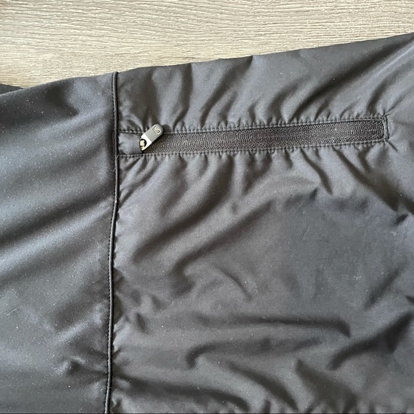 Black Medium Rain Coat GapFit with Pockets - Picture 8 of 8